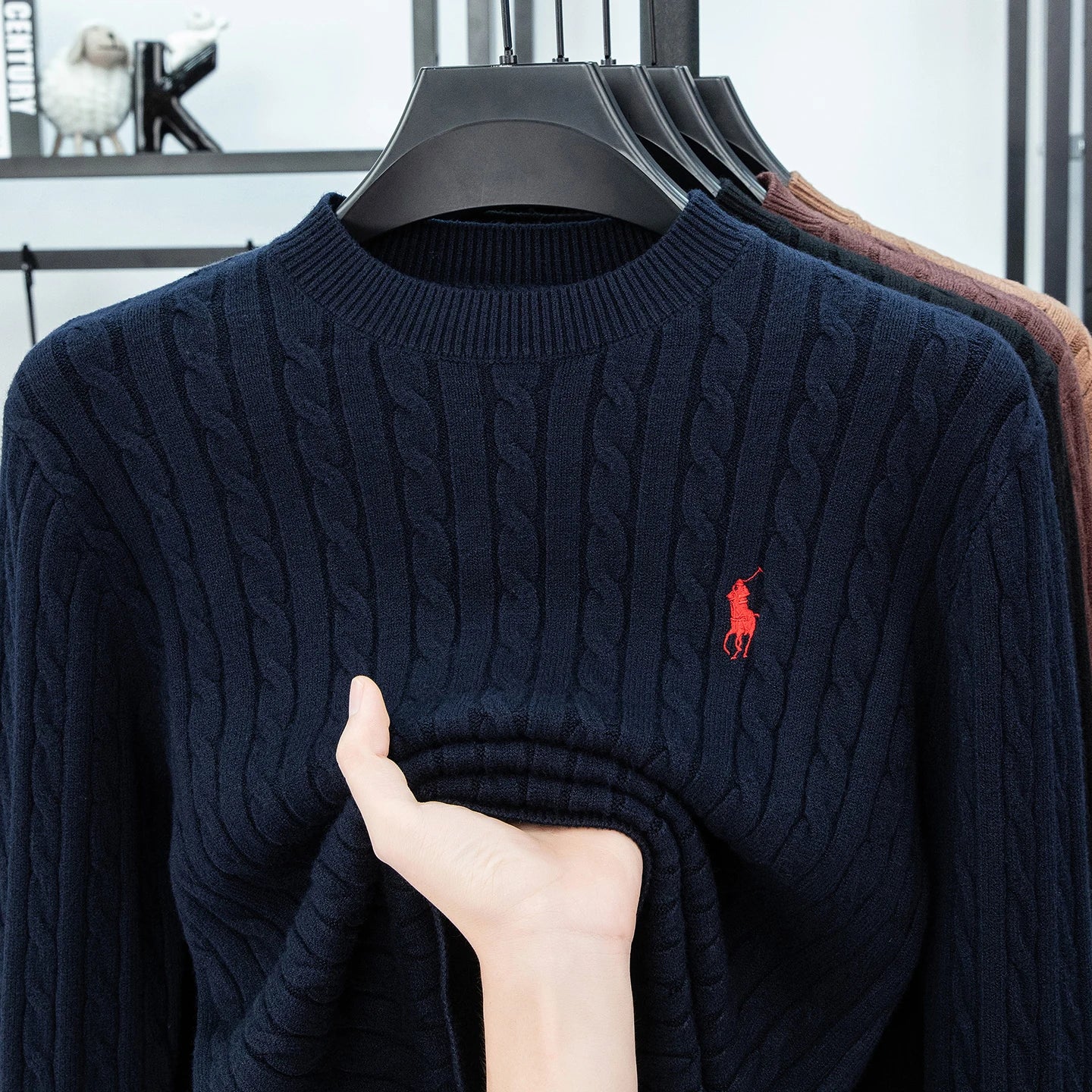 2025 Autumn and Winter Men's Wool Sweater with Round Neck PulloverThickened Diamond Shaped Long Sleeved Knitted Sweater